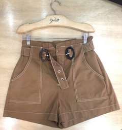 Short com cinto colcci