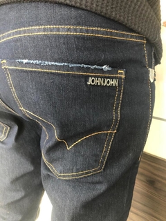 Calça jeans john john na internet