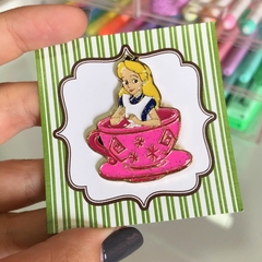 Pin Alice no País das Maravilhas