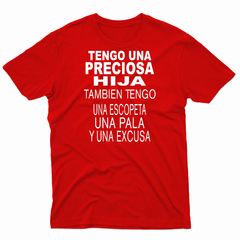 Remera Unisex Manga Corta TENGO UNA PRECIOSA HIJA 01 - Wildshirts