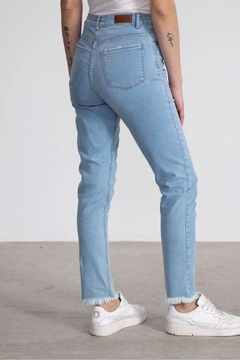 JEAN SKINNY LIGHT BLUE en internet