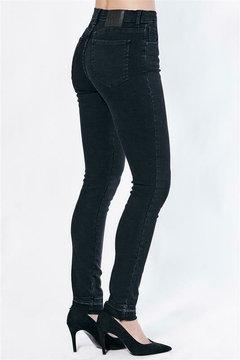 JEANS POKET BLACK en internet