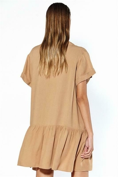 VESTIDO MANANTIALES CAMEL en internet