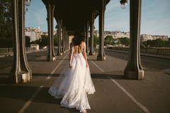 Vestido de Noiva MONTMARTRE Sob Medida | VALOR PERSONALIZADO E SOB CONSULTA - Camila Machado Ateliê 