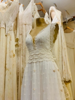 Vestido de Noiva Amor Perfeito com cauda de impressão botânica VALOR PERSONALIZADO E SOB CONSULTA - comprar online