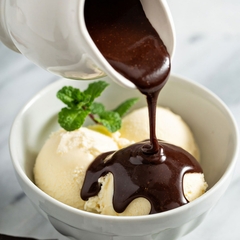 Cobertura Calda DaVinci Gourmet Sabor Chocolate 1,3kg - comprar online