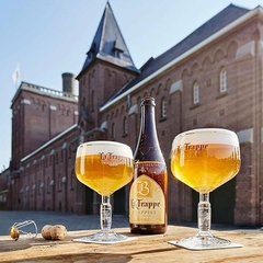 Kit Cerveja La Trappe Importada Holanda Garrafa 750ml e Taça - Newness Atacado