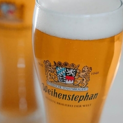 Cerveja Alemã Weihenstephaner Hefeweissbier - Garrafa 500ml - comprar online