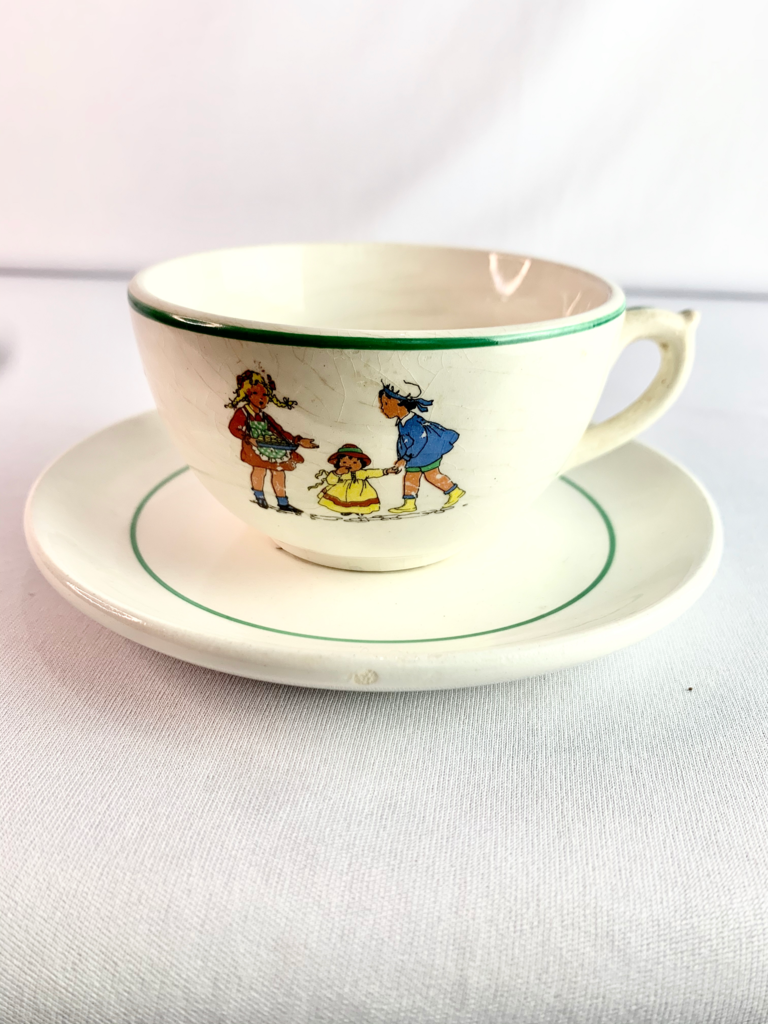 Trio de xícaras de chá antigo de Porcelana Schmidt 00126