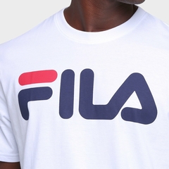 CAMISETA FILA LETTER PREMIUM MASCULINA na internet