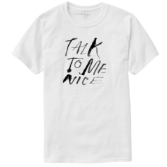 Remera TALK TO ME NICE - comprar online