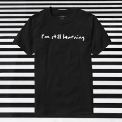 Remera STILL LEARNING - comprar online