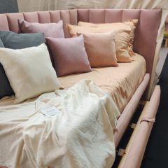 Cama tapizada con carro cama (liso)