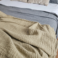 Manta/Pie de cama Peonia Tostado - comprar online