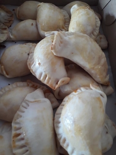 EMPANADITAS DE CARNE/POLLO/JAMON QUESO X 24 UNIDADES - comprar online