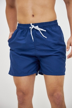 SHORT DE BAÑO LISO AZUL MARINO - comprar online