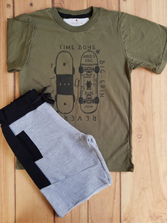 CONJUNTO INFANTIL MENINO TIME KIDS CAMISETA SKATE E BERMUDA MOLETOM