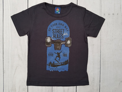 CONJUNTO INFANTIL MENINO CAMISETA STREET RULES+ BERMUDA VERÃO PIPA - comprar online