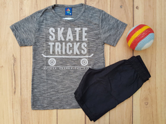 CONJUNTO INFANTIL MENINO CAMISETA SKATE TRICKS + BERMUDA VERÃO PIPA - loja online