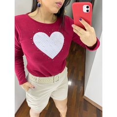 BLUSA FEMININA MANGA LONGA CORAÇÃO APLIQUE EM PÉROLAS VERMELHO