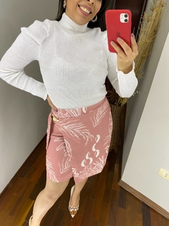 Imagem do BLUSA FEMININA TRICOT MANGA PRINCESA MANGA LONGA CACHARREL GOLA ALTA LISA BRANCO