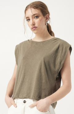 REMERA SHOULDER PLAIN