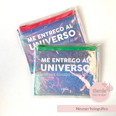 Neceser sobre holográfico