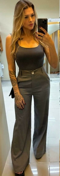 Calça Pantalona Linho Feminina Cinza Cintura Alta Com Bolso na internet