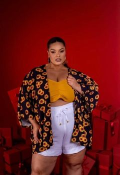 Kimono Girasol Plus Size Feminino Tecido Crepe Duna e Polly Larissa na internet