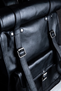 Backpacker Black & Niquel - comprar online