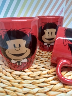 TAZAS ROJAS MAFALDA