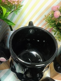 Imagen de TAZA 3D BLACK HUELLITAS