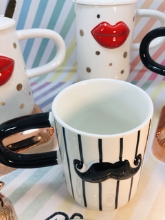 TAZA LABIOS/MOSTACHOS en internet