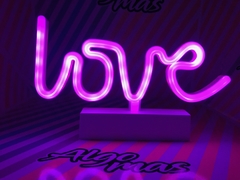 LOVE NEON en internet