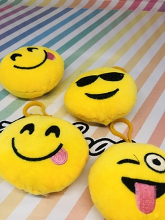 LLAVERO EMOJIS PELUCHE - comprar online