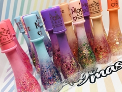 BRILLO LABIAL GLITTER FORMA BOTELLITA