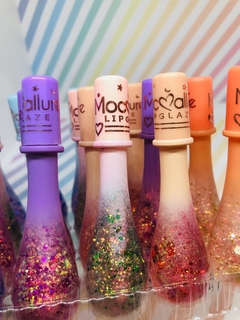 BRILLO LABIAL GLITTER FORMA BOTELLITA - comprar online