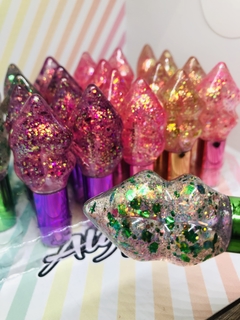 BRILLO LABIAL CON GLITTER - Algo Mas