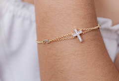 PULSEIRA COM CRUZ - comprar online