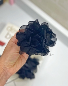 Prendedor Flor Preto