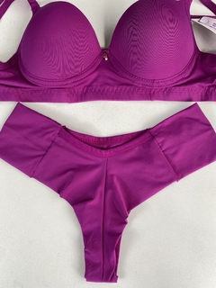 3004- CONJUNTO LUXO - BN Moda Intima