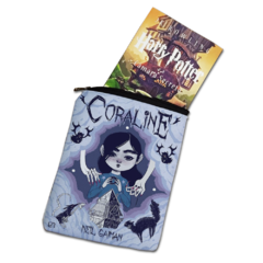 Book Sleeve Porta Livros em Neoprene Linha Coraline 002 - comprar online