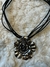 COLLAR FLOR C/TIRAS NEGRAS - comprar online