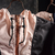 ROMPEVIENTOS ANORAK CUERDOS SNACK MARRON en internet