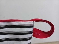 Necessaire tela de praia listrada M - comprar online