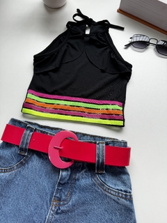 Blusinha neon tam 2 e 4