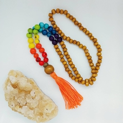 JAPAMALA 7 CHAKRAS - 108 CONTAS DE MADEIRA, TASSEL LARANJA. - comprar online