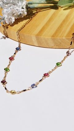 Colar choker com zircônias coloridas banhada em ouro 18 k