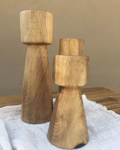 Candelabro de madera en internet