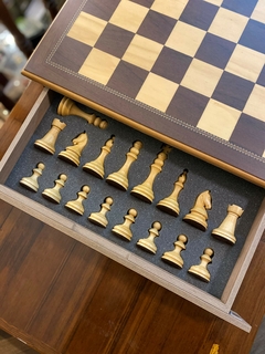 Mueble tablero de ajedrez en internet